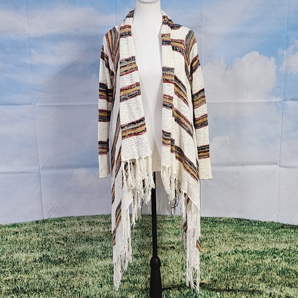 ESCIO | WATERFALL FRONT, FRINGE BOTTOM STRIPED LIGHTWEIGHT CARDIGAN - Picture 4 of 16